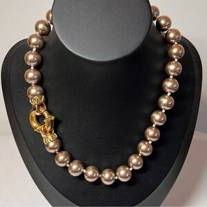 New Fifth Avenue gray pearl gold clasp necklace. Lead & nickel free.